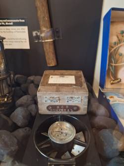 Anemometer and its storage box from Gomersal Pit on display at Bagshaw Museum.