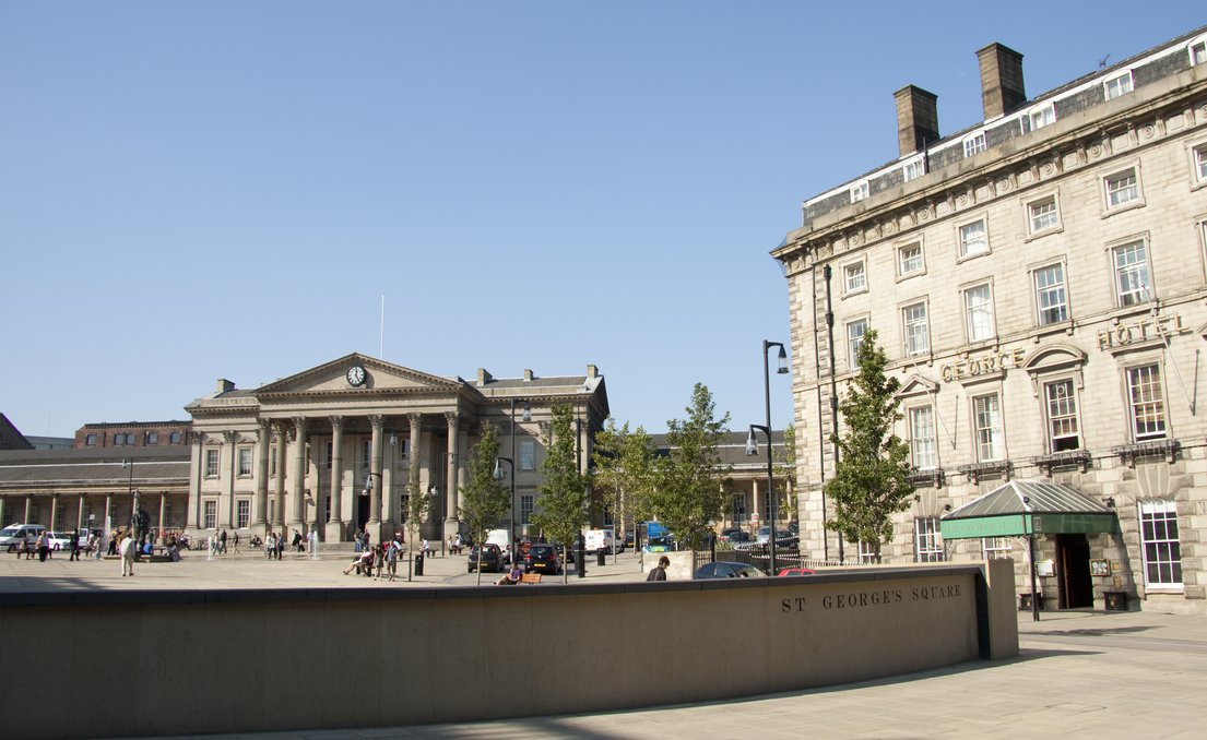 The current George Hotel and Saint George's Square