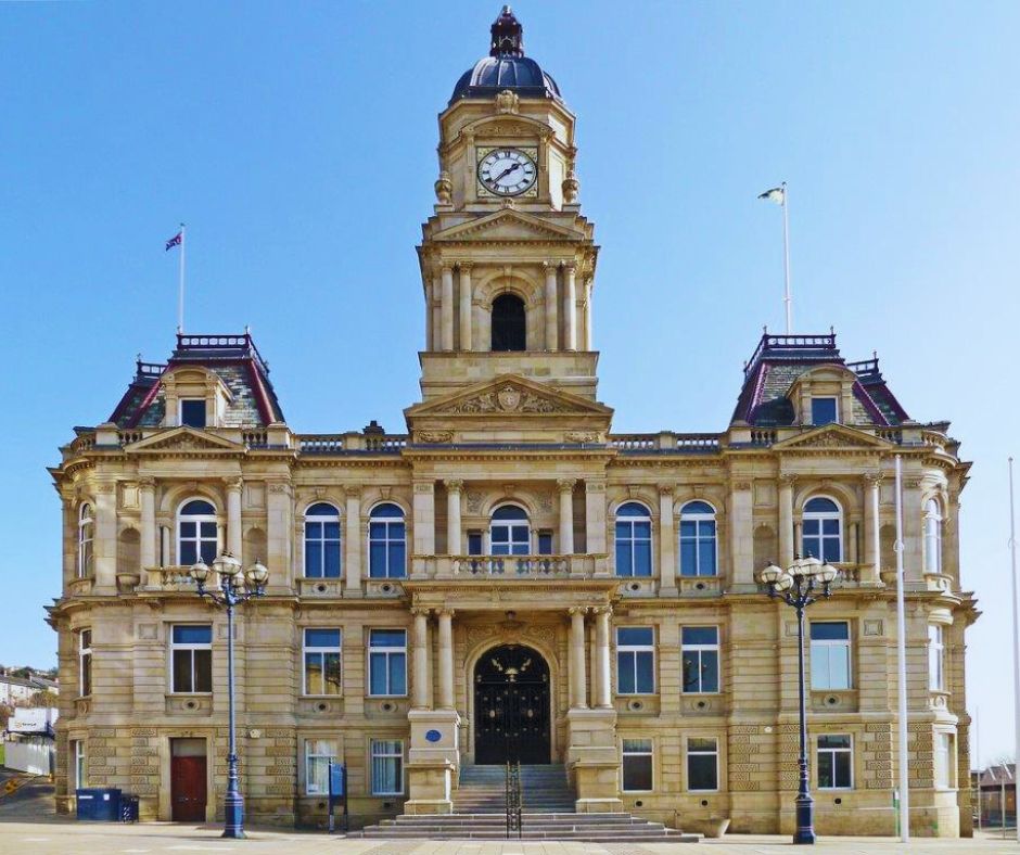 The front of Dewsbury Town Hall